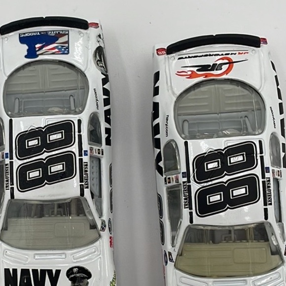 Brad Keselowski Loose Car Lot Diecast Number 88 Navy First Win 1:64 Scale - Picture 4 of 7